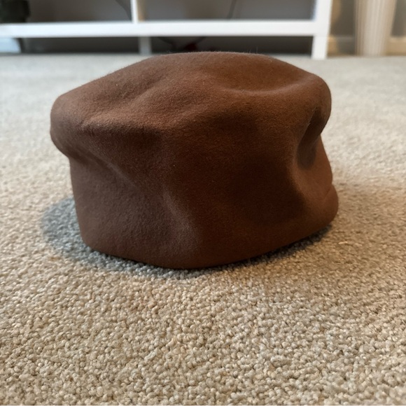 Vintage Importina 100% Wool 9” Pillbox Beret Dark Brown With Feather 1930-60’s